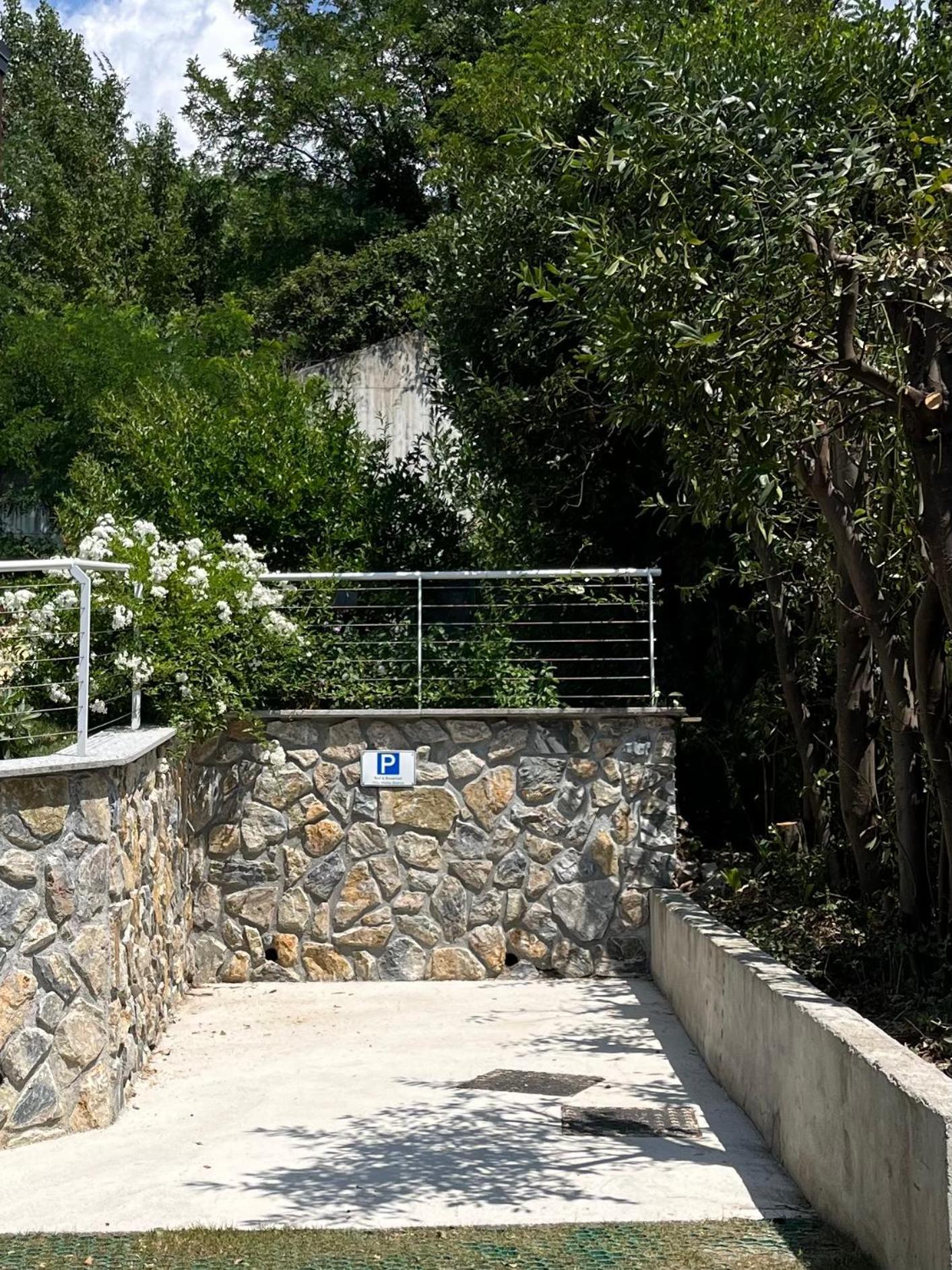مانديلو ديل لاريو Villa Monte Bianco المظهر الخارجي الصورة
